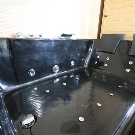 Derniere Reservations Avant Indisponibilite En Septembre Pour 12 Mois, Illimites Jacuzzi Spa Bain A Remous Interieur, Sauna Interieur, Parking Reserve, Vue Et Acces Parc, Prestations Uniques, 1Er Etage Corbeil-Essonnes Εξωτερικό φωτογραφία