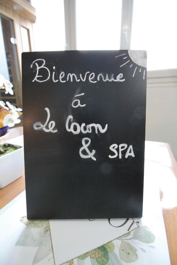 Derniere Reservations Avant Indisponibilite En Septembre Pour 12 Mois, Illimites Jacuzzi Spa Bain A Remous Interieur, Sauna Interieur, Parking Reserve, Vue Et Acces Parc, Prestations Uniques, 1Er Etage Corbeil-Essonnes Εξωτερικό φωτογραφία