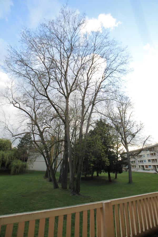 Derniere Reservations Avant Indisponibilite En Septembre Pour 12 Mois, Illimites Jacuzzi Spa Bain A Remous Interieur, Sauna Interieur, Parking Reserve, Vue Et Acces Parc, Prestations Uniques, 1Er Etage Corbeil-Essonnes Εξωτερικό φωτογραφία